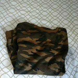 Camo sweatshirt